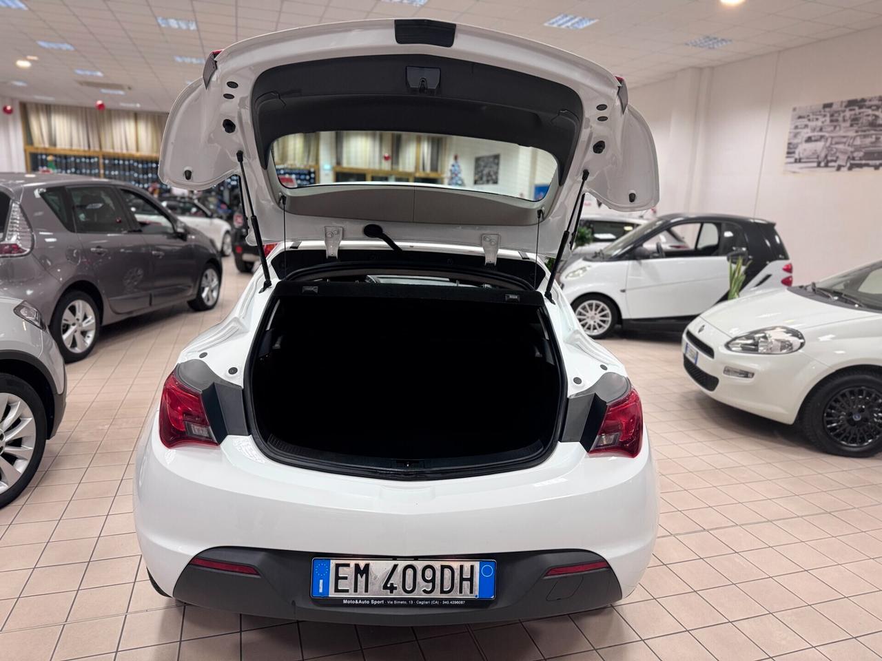 Opel Astra GTC 1.7 CDTI 110CV S&S 3 porte Cosmo