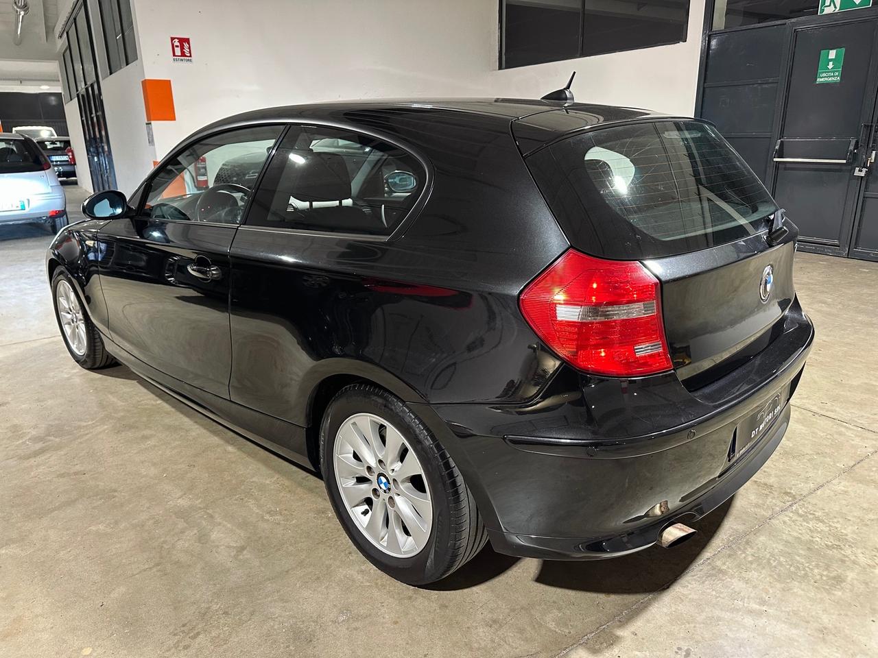 Bmw 118d 3P - RETROCAMERA - A/C
