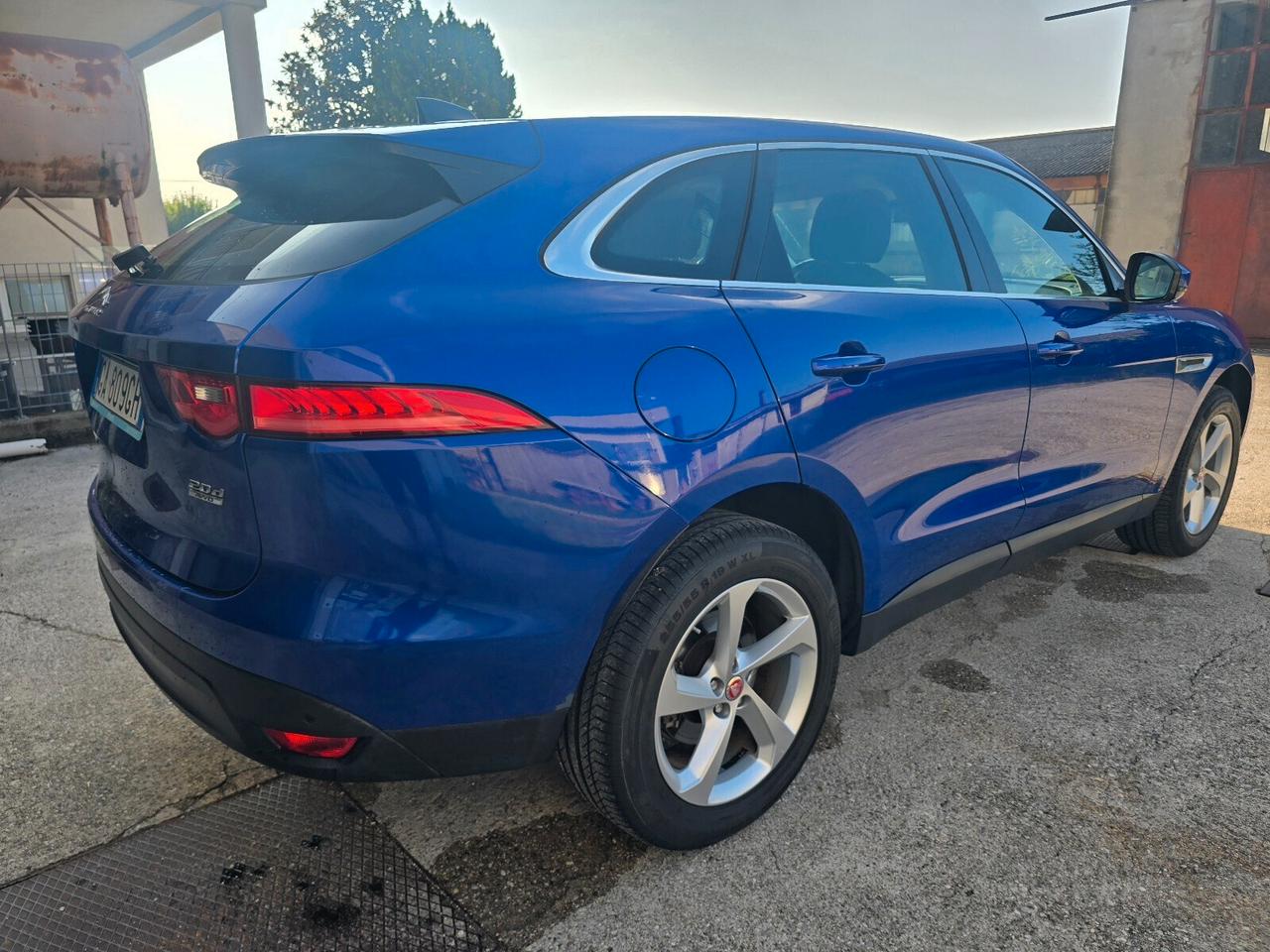 Jaguar F-Pace 2.0 D 180 CV AWD aut. Prestige