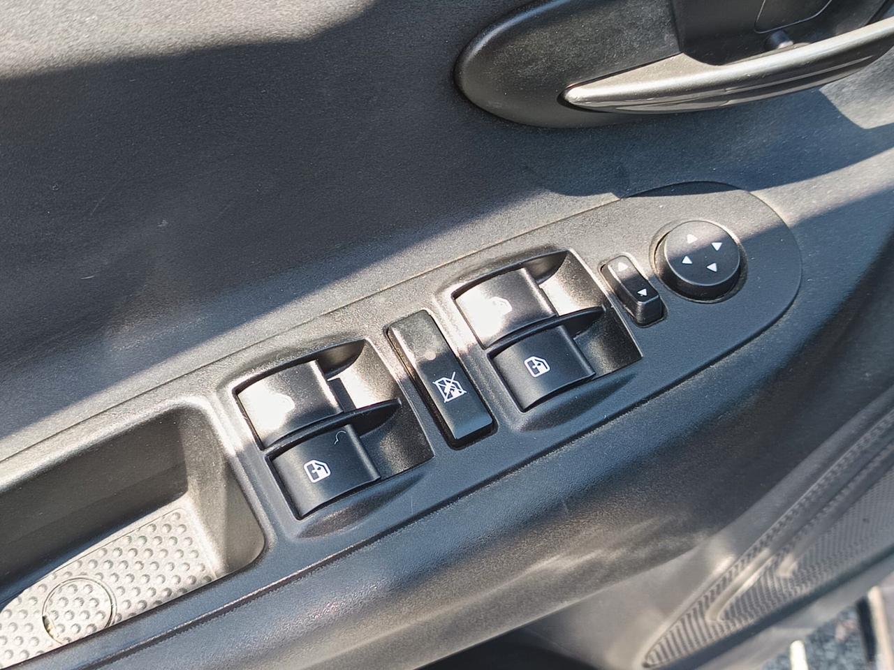 Lancia Ypsilon 2020 - 1.2 BENZINA OK NEOP. LB AUTOMOBILI
