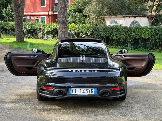 PORSCHE 992 Carrera 4S