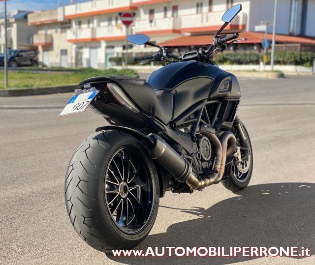 DUCATI Diavel Carbon Black 1200 ABS