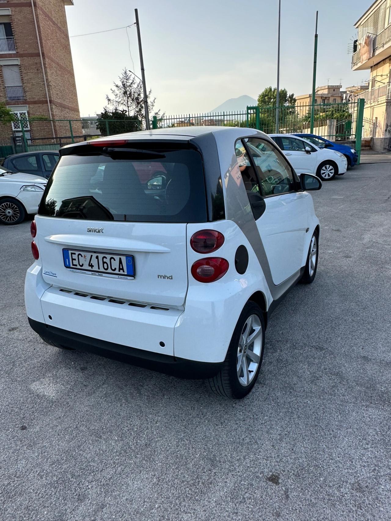 Smart ForTwo 1000 52 kW MHD coupé passion