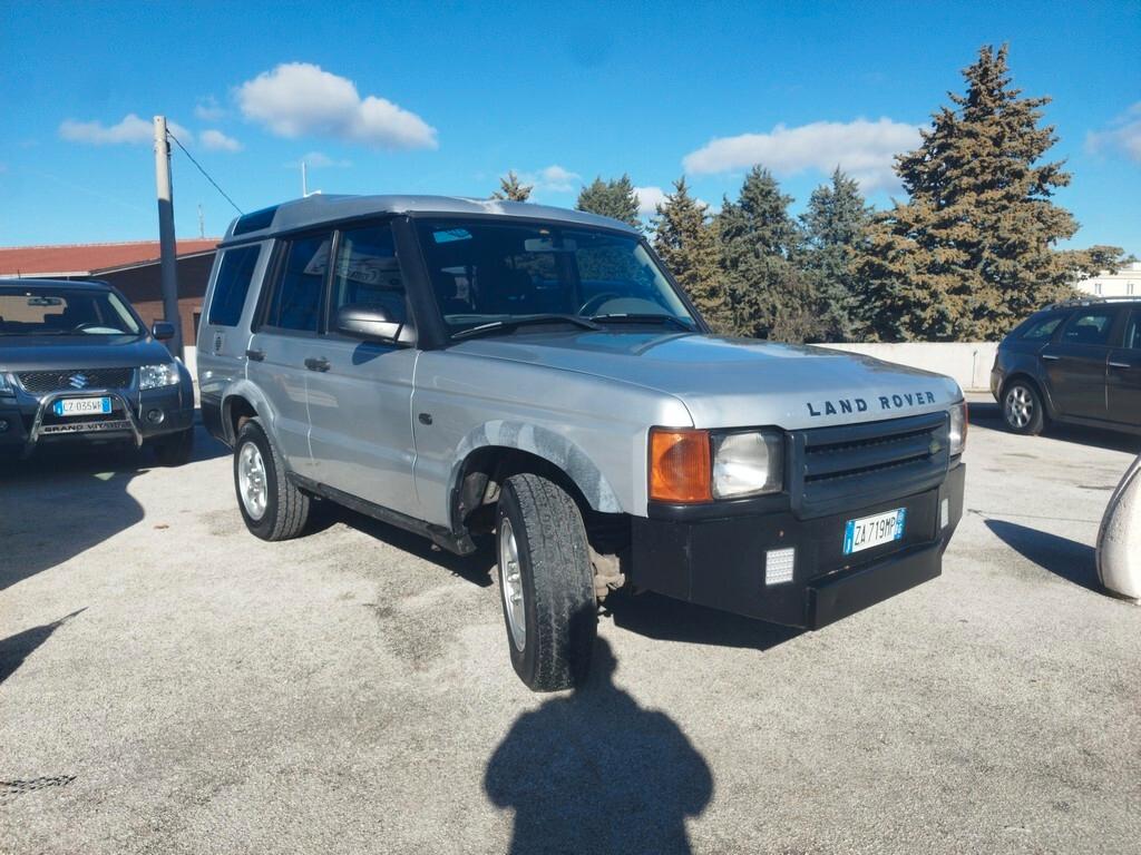 Land Rover Discovery 2.5 Td5 5p. Autocarro Luxury