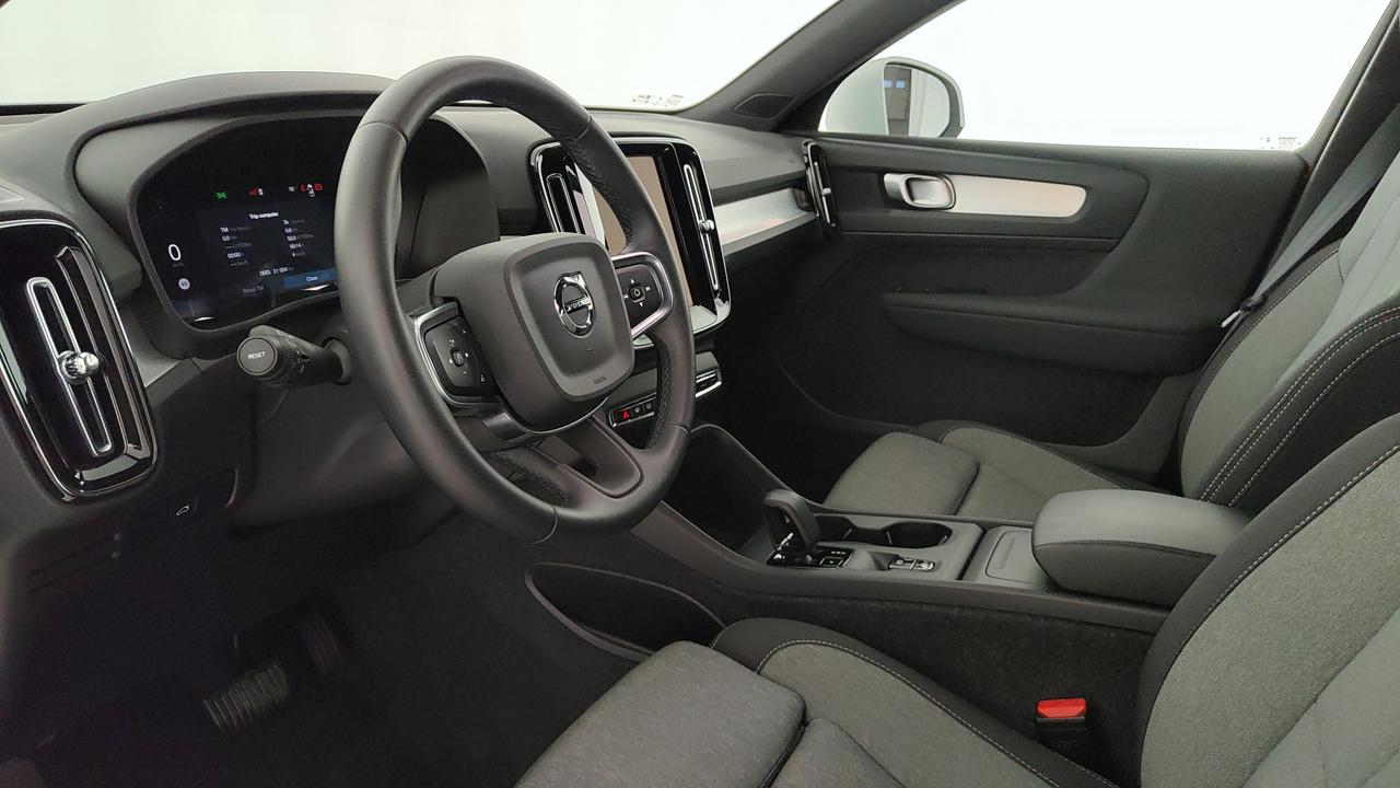 VOLVO XC40 2.0 b3 Core auto