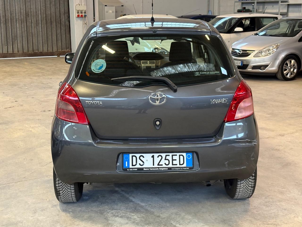 Toyota Yaris 1.0 5 porte Sol