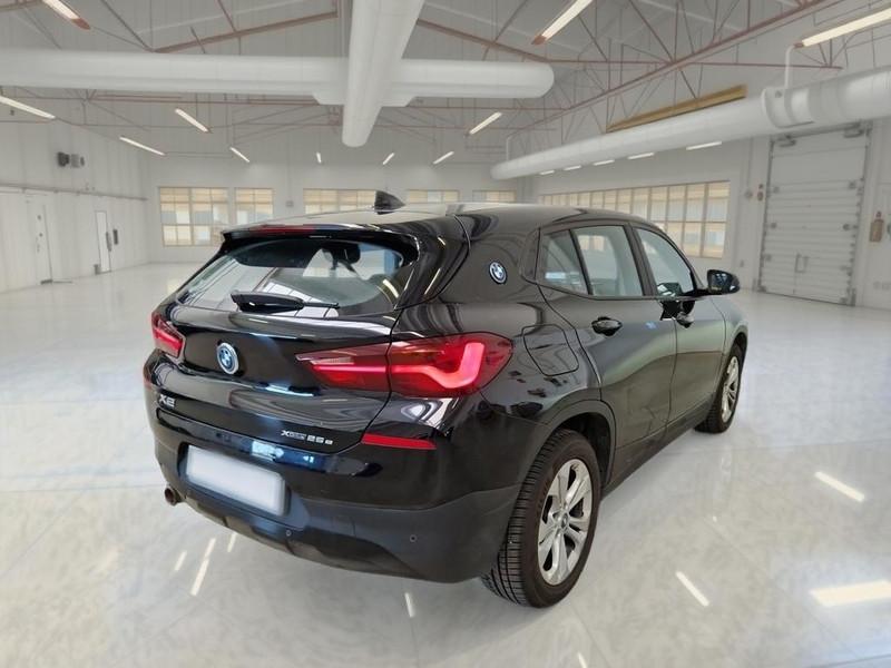 BMW X2 XDRIVE 25E BUSINESS X AUTOMATICO SUV