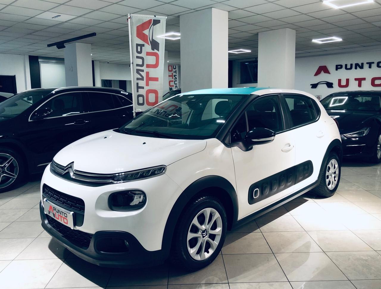 Citroen C3 PureTech 82 bianca tetto a contrasto