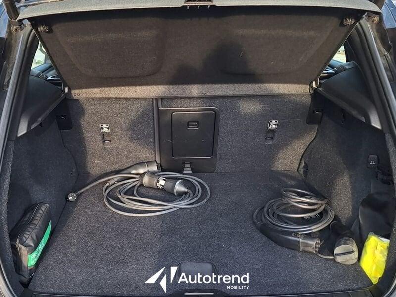 Volvo XC40 Recharge T5 180+82 CV Plug-In Hybrid Recharge Core