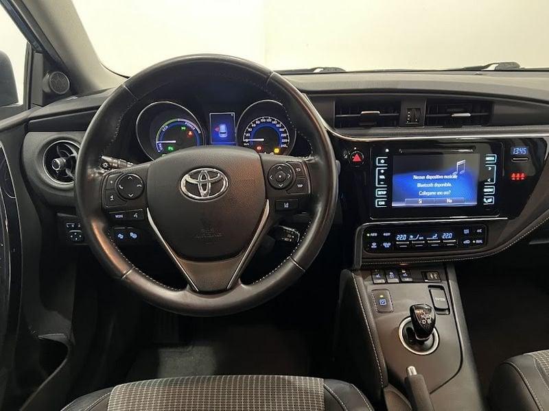 Toyota Auris Hybrid Active +