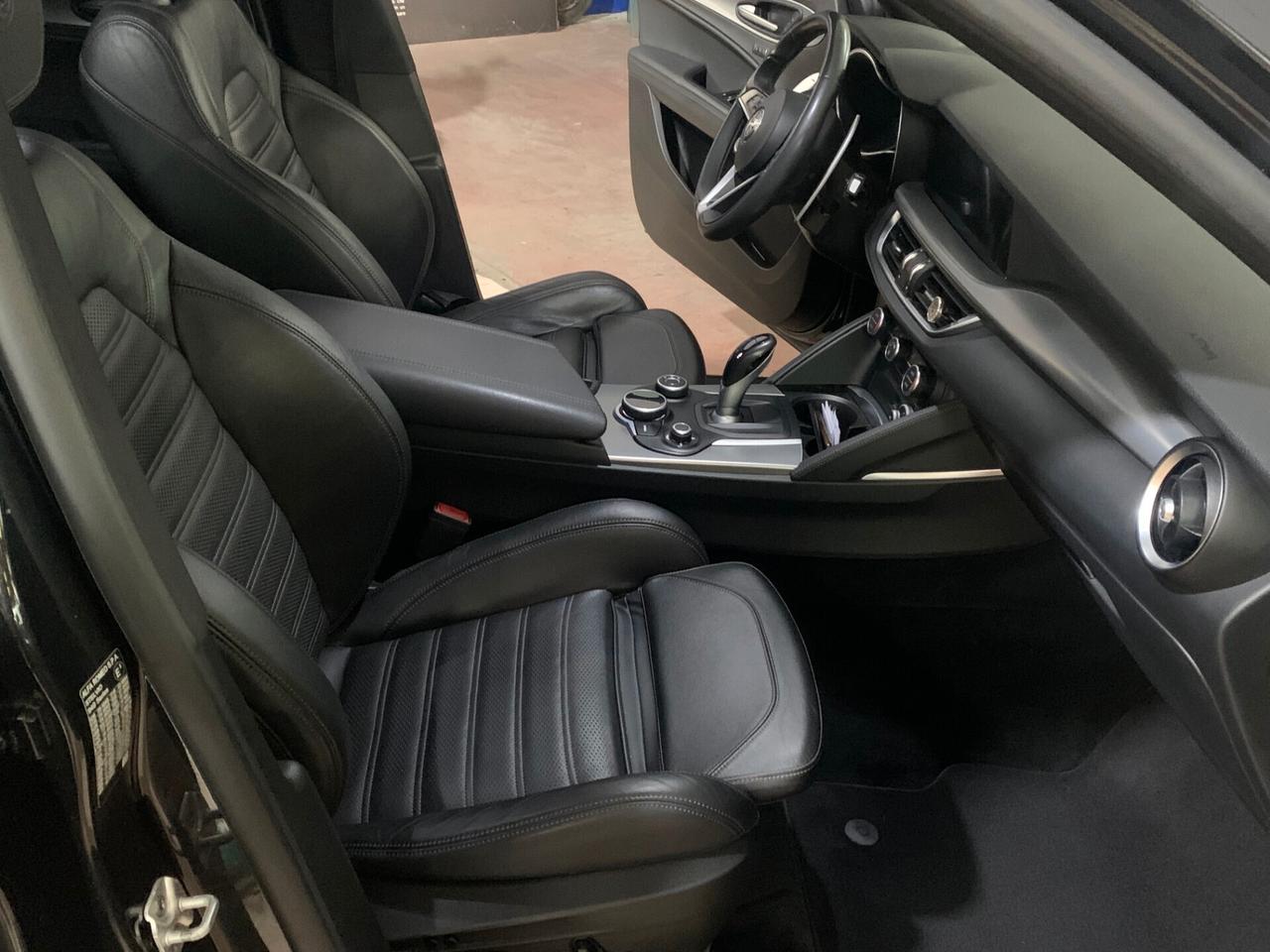 Alfa Romeo Stelvio 2.2 Turbodiesel 210 CV AT8 Q4 Executive
