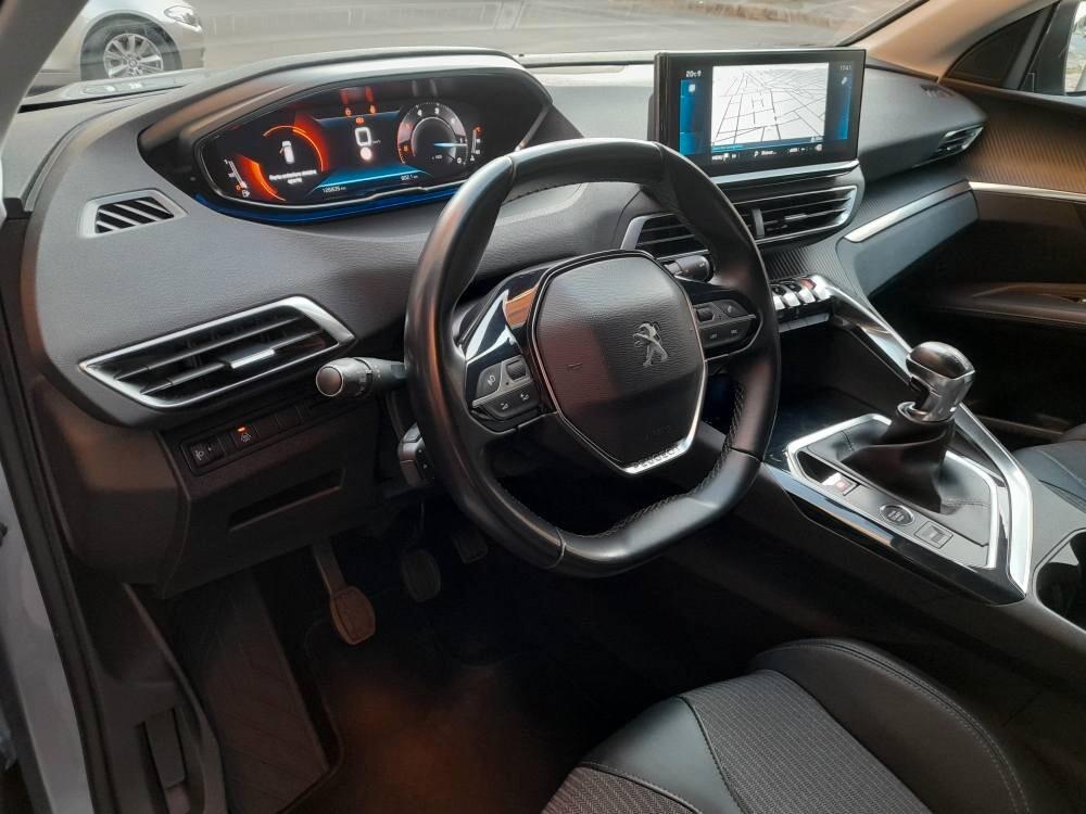 PEUGEOT 3008 1.5 BLUEHDI 130 CV ALLURE