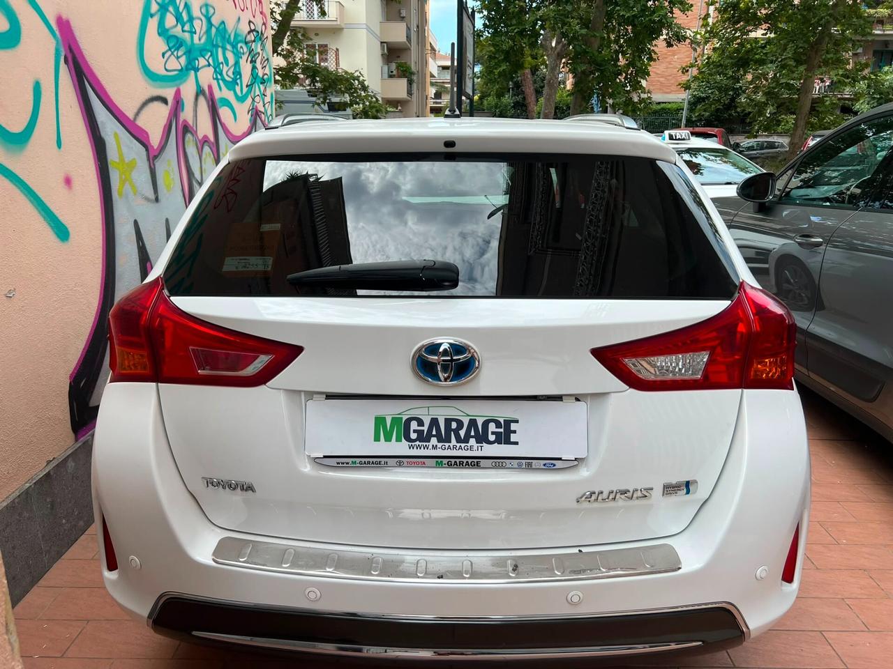 Toyota Auris TS 1.8 Hybrid Lounge - BATTERIE SOSTITUITE