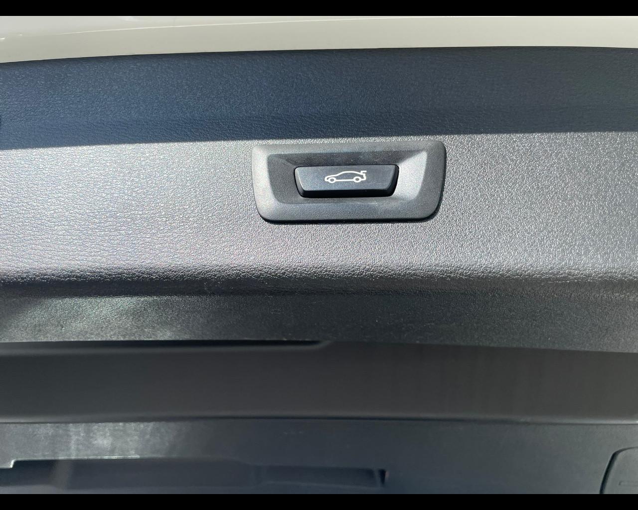 BMW X1 (F48) - X1 xDrive20d xLine