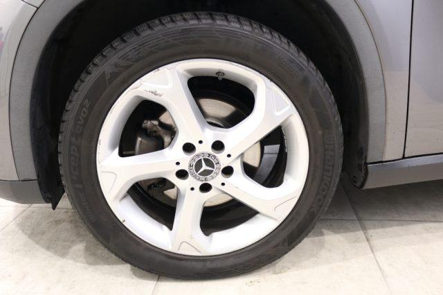 MERCEDES-BENZ GLA 200 d Automatic 4Matic Sport