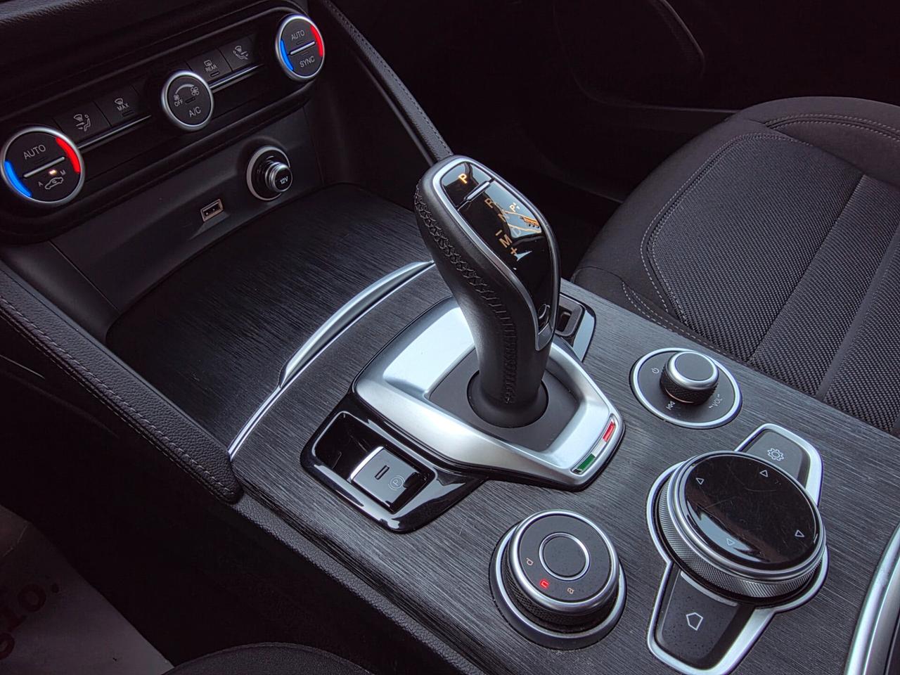 Alfa Romeo Stelvio 2.2 190cv Q4 Aut. / CERCHI 20"