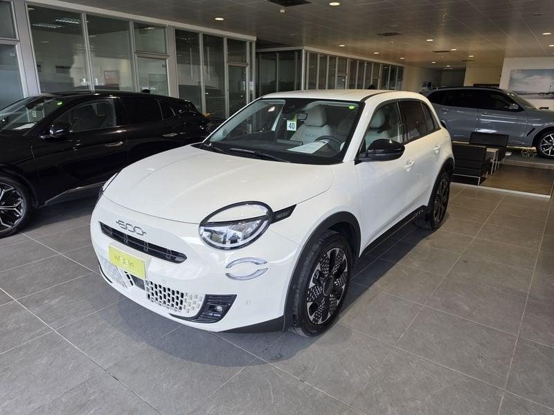 FIAT 600 1.2 Hybrid 100cv La Prima