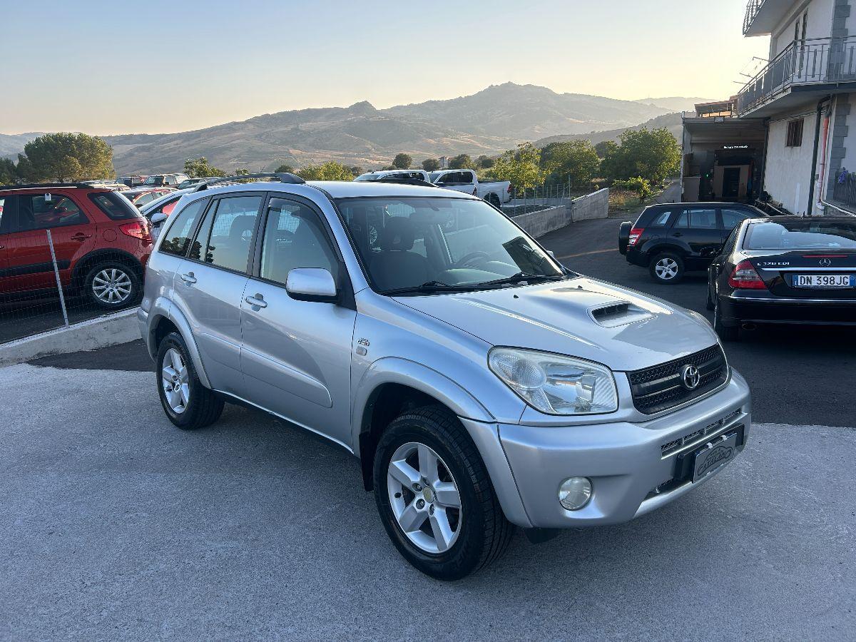 TOYOTA - RAV4 - 2.0 Tdi D-4D 116cv 5 porte Sol