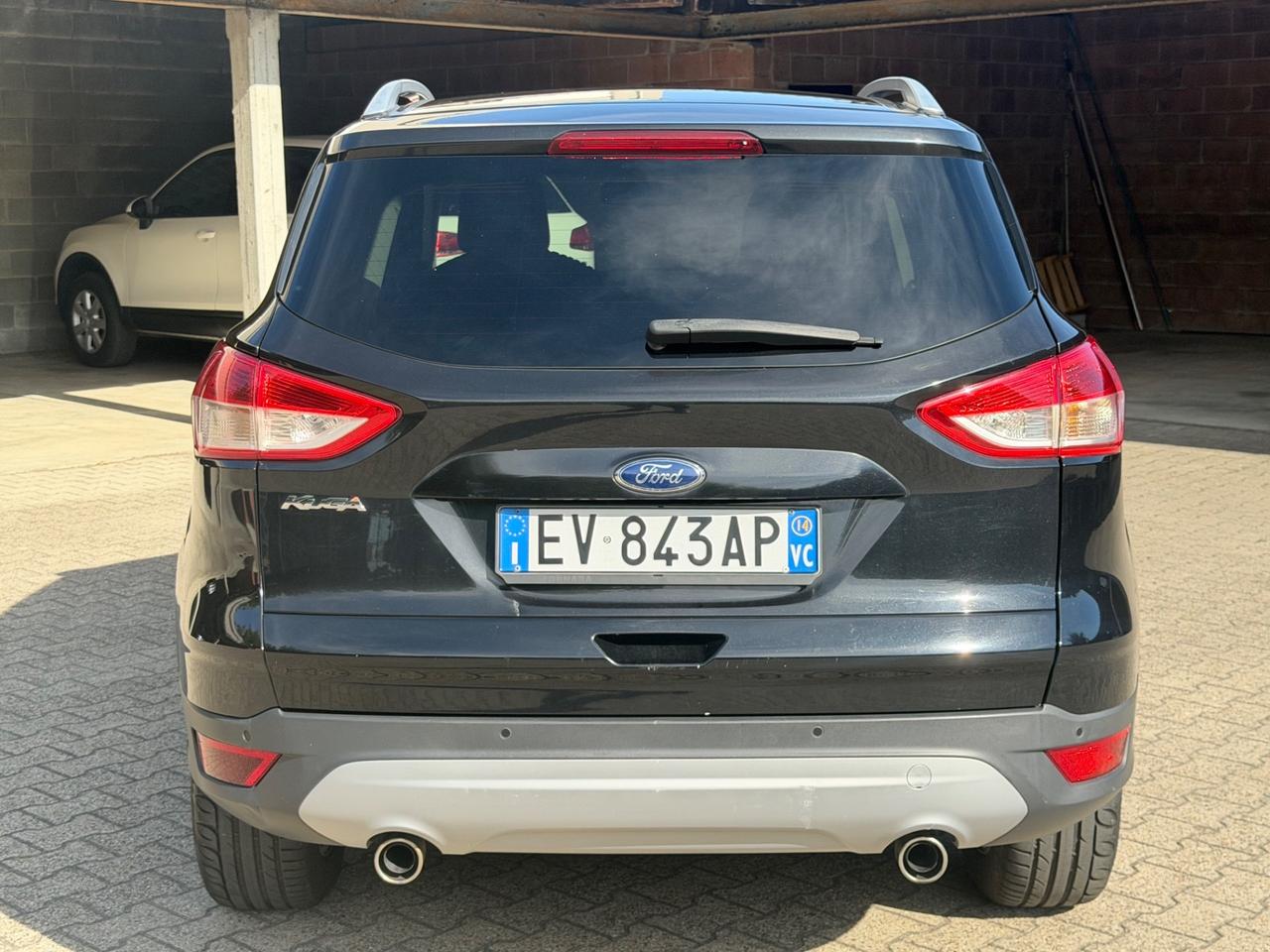 Ford Kuga 2.0 TDCI 140 CV 4WD Powershift Business