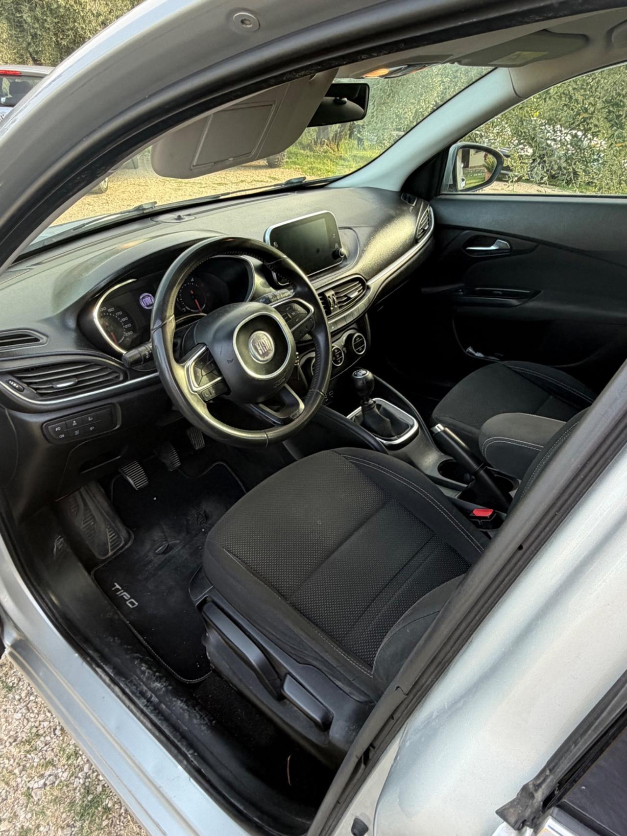 Fiat Tipo 1.6 Mjt S&S 5 porte Lounge