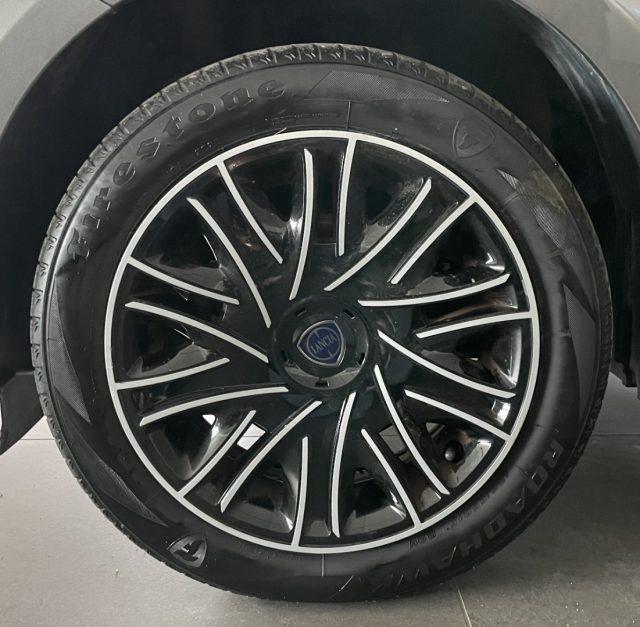 LANCIA Ypsilon 1.0 Hybrid Silver Plus