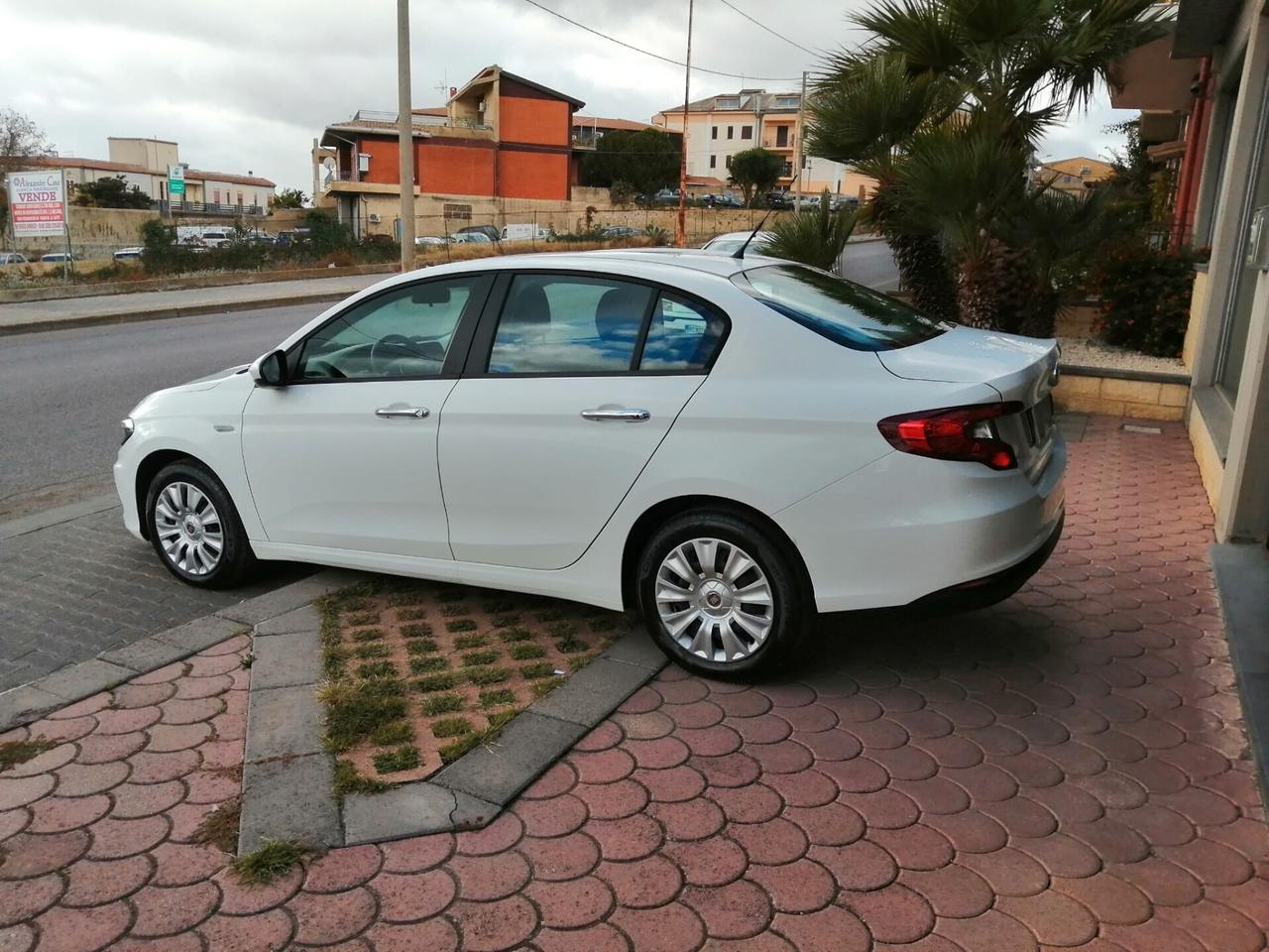 Fiat Tipo 1.6 Mjt 4 porte Easy