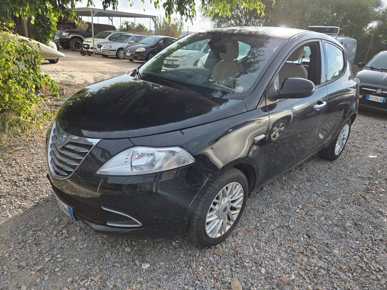 Lancia Ypsilon 1.3 MJT 16V 95 CV 5 porte S&S Silver