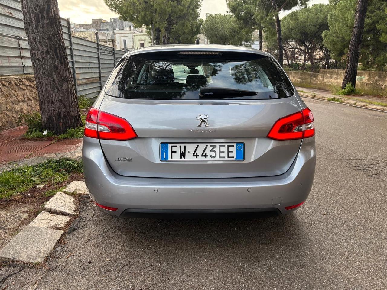 Peugeot 308 BlueHDi 130 S&S SW Business