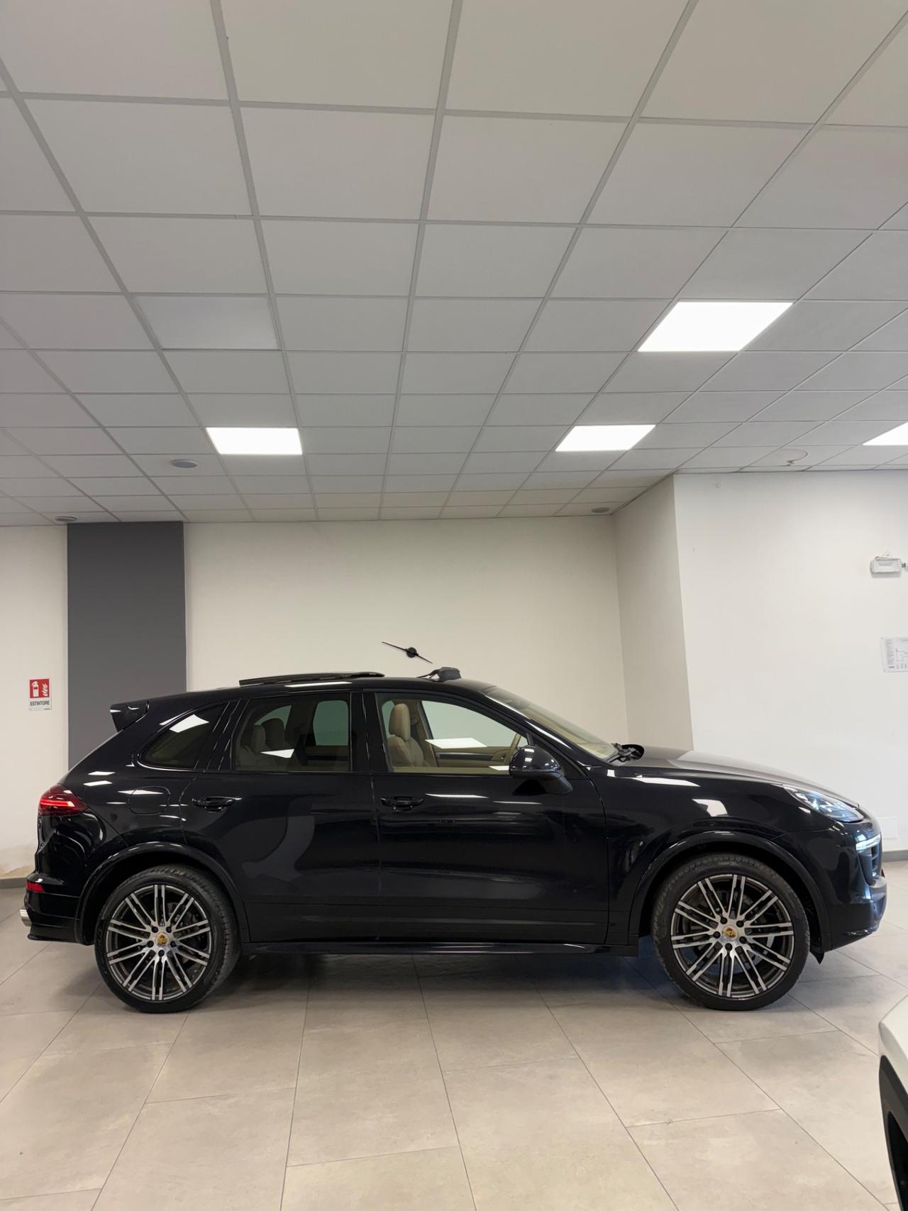 Porsche Cayenne 3.0 Diesel Platinum Edition