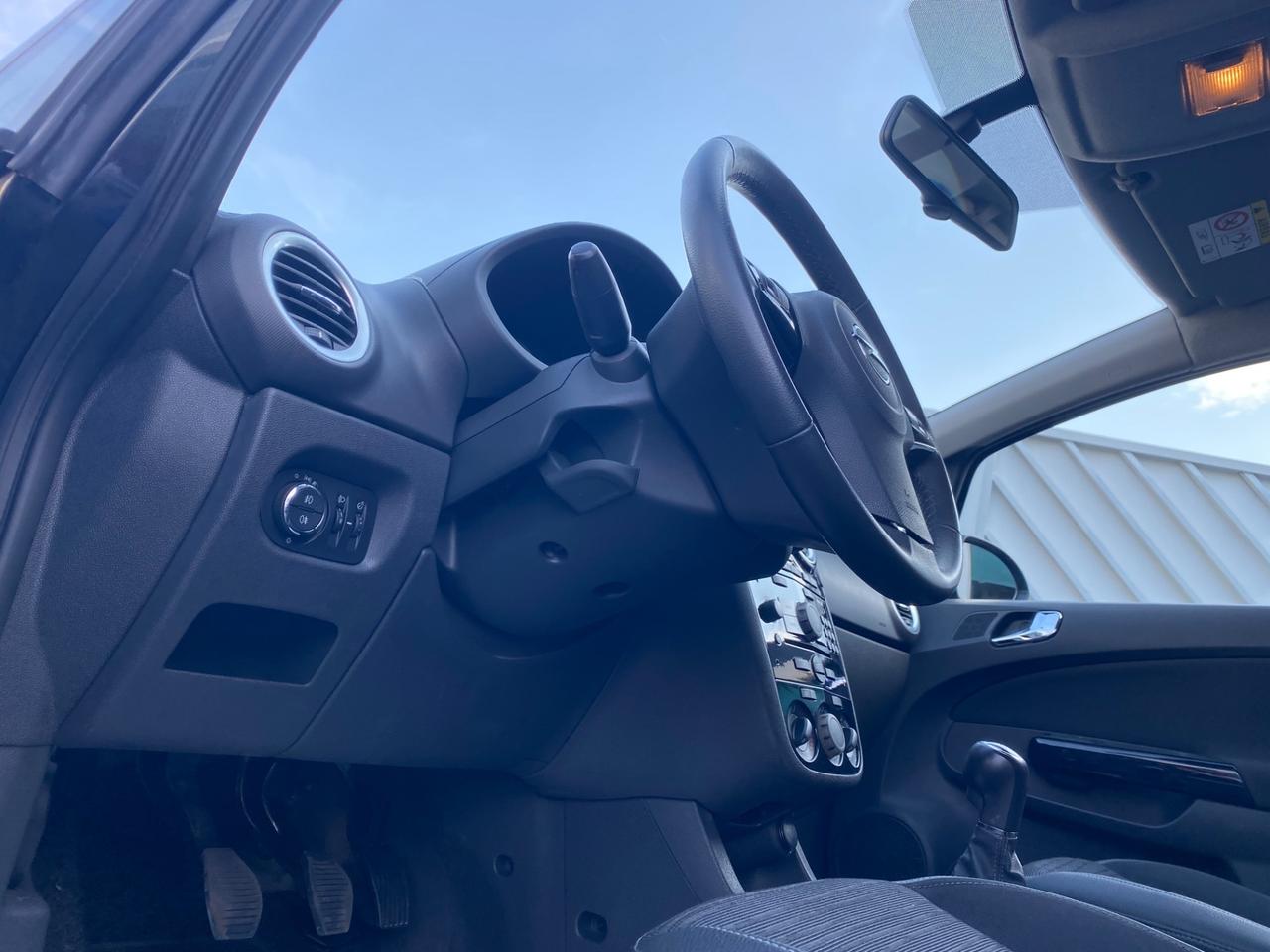 Opel Corsa 1.2 85CV 5 porte GPL-TECH Edition