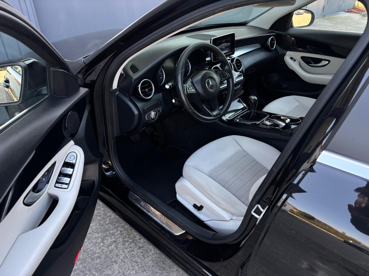 Mercedes-benz C 200 d S.W. Premium. Garanzia