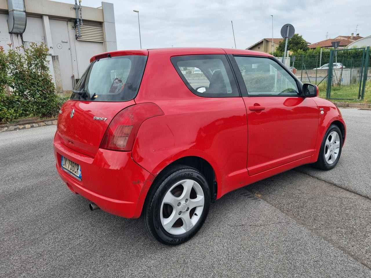 Suzuki Swift 1.3 DDiS 3p. GL
