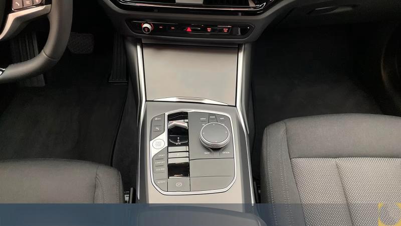 BMW 318 d Touring mhev 48V auto N1 Autocarro