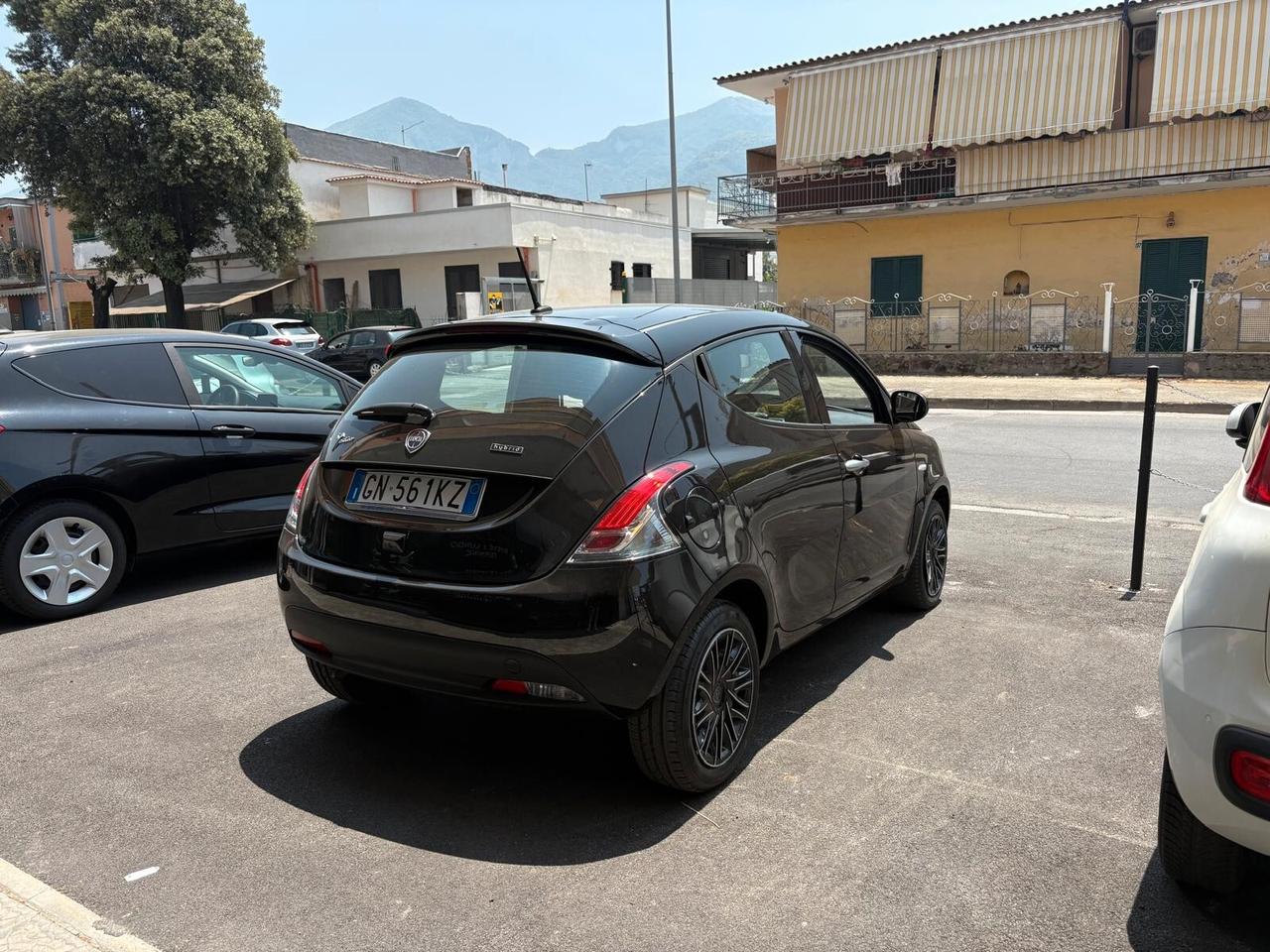 Lancia Ypsilon 1.0 FireFly 5 porte S&S Hybrid