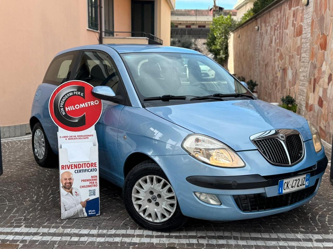 Lancia Ypsilon 1.2 16V Platino