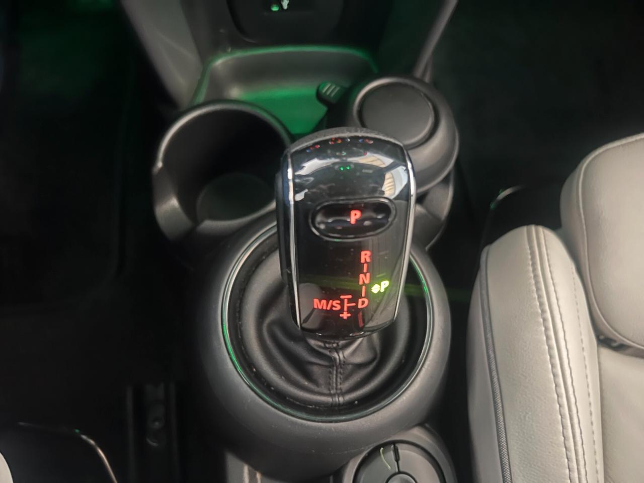 Mini 1.5 Cooper Cabrio AUTOMATICA OK NEOPATENTATI