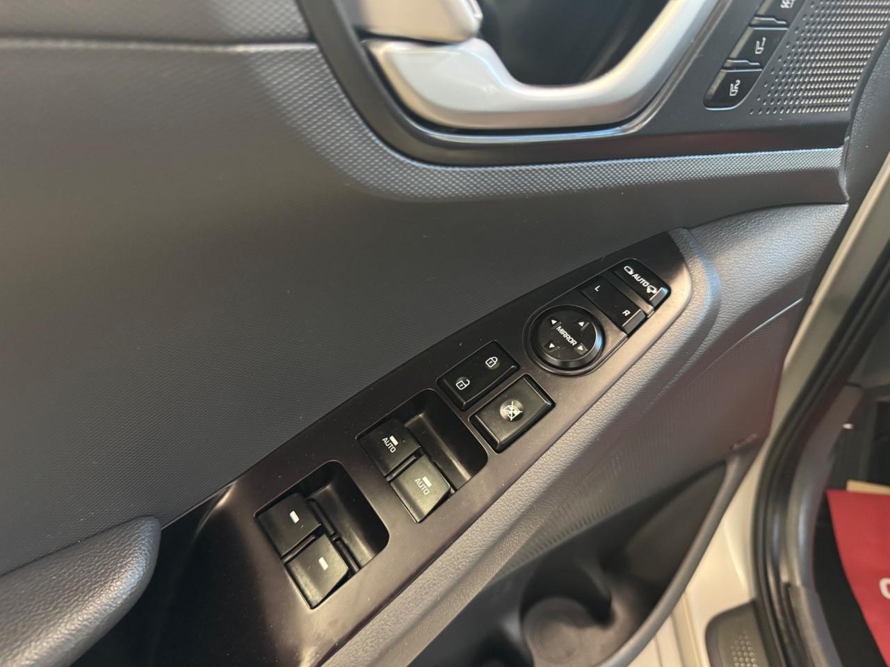 Hyundai Ioniq 1.6 Plug-in Hybrid DCT Style