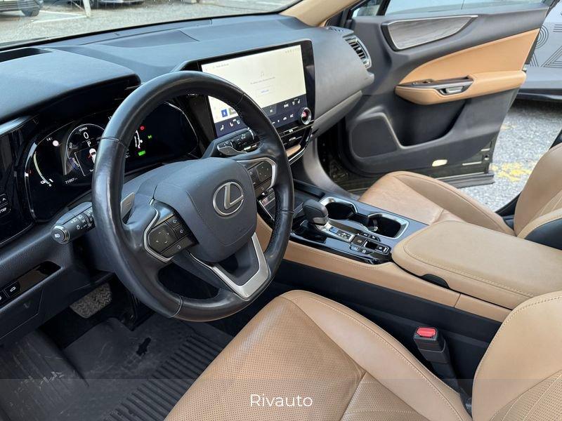 Lexus NX Plug-in Luxury 4WD MY22