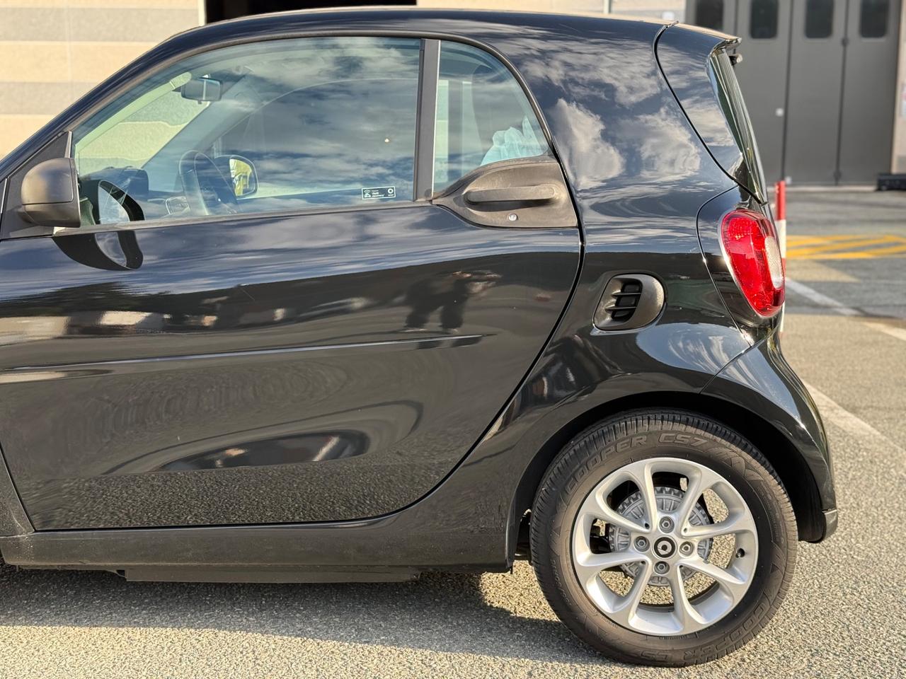 SMART EQ FORTWO COUPE PASSION 19.000 KM PERFETTA