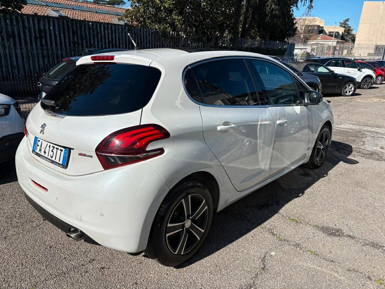 Peugeot 208 PureTech Turbo 110 EAT6 S&S 5 porte GT Line