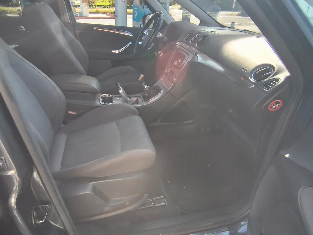 Ford S-Max 2.0 TDCi 140CV Titanium