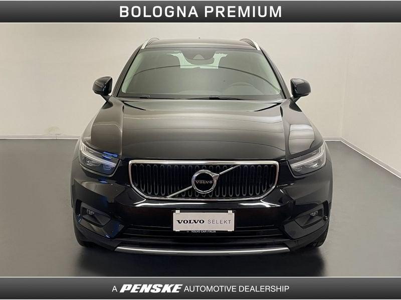 Volvo XC40 B4 AWD Geartronic Momentum Pro