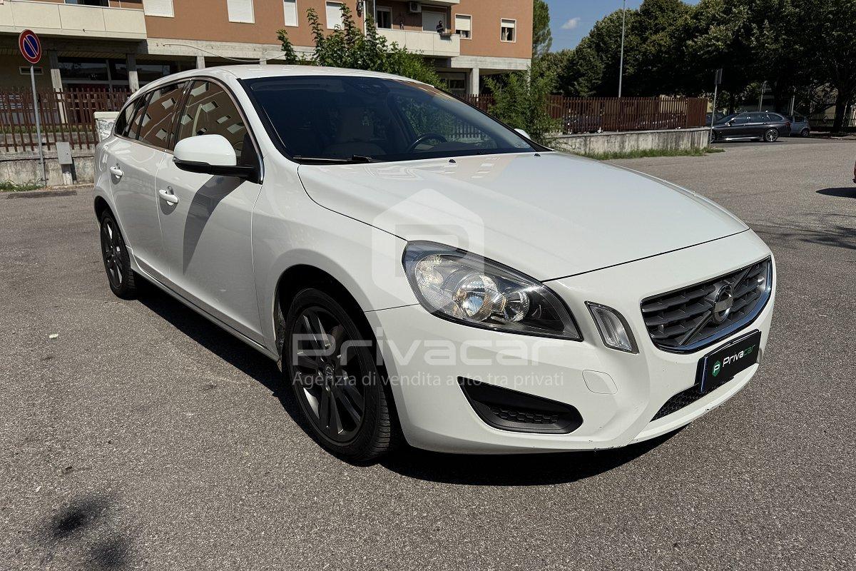 VOLVO V60 D3 Geartronic Momentum