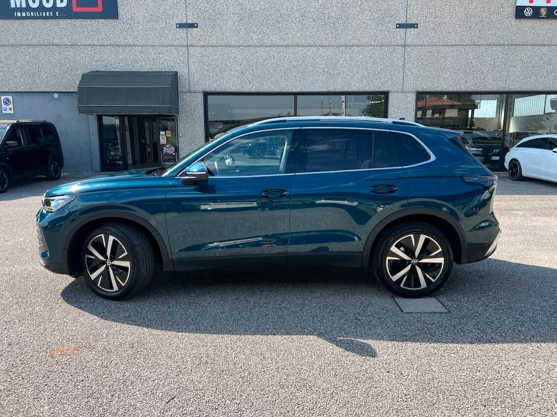 Volkswagen Tiguan 2.0 tdi Elegance 150cv dsg GAR. VW 05/2028 - Tetto Apribile
