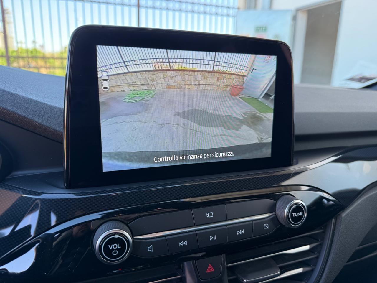 Ford Kuga 1.5 120 CV ST-Line X 2022 leggi descrizione