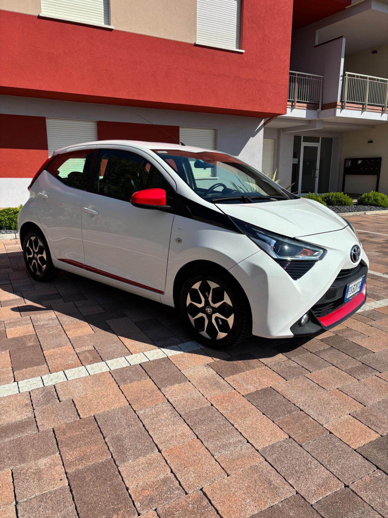 Toyota Aygo 1.0 VVT-i 72 CV 5 porte