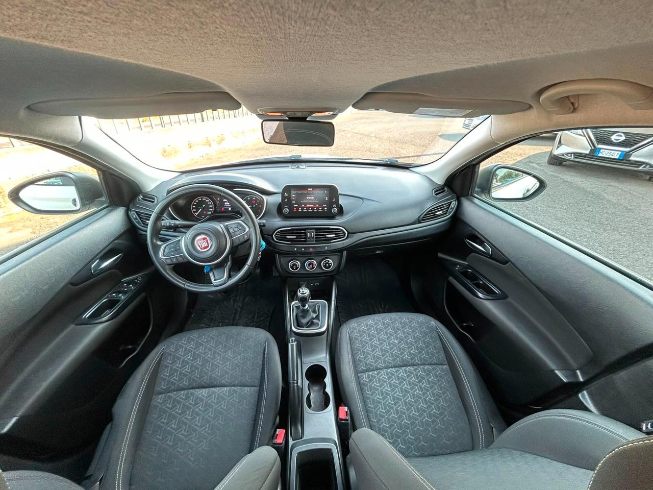 Fiat Tipo 1.6 Mjt S&S 5 porte Cross