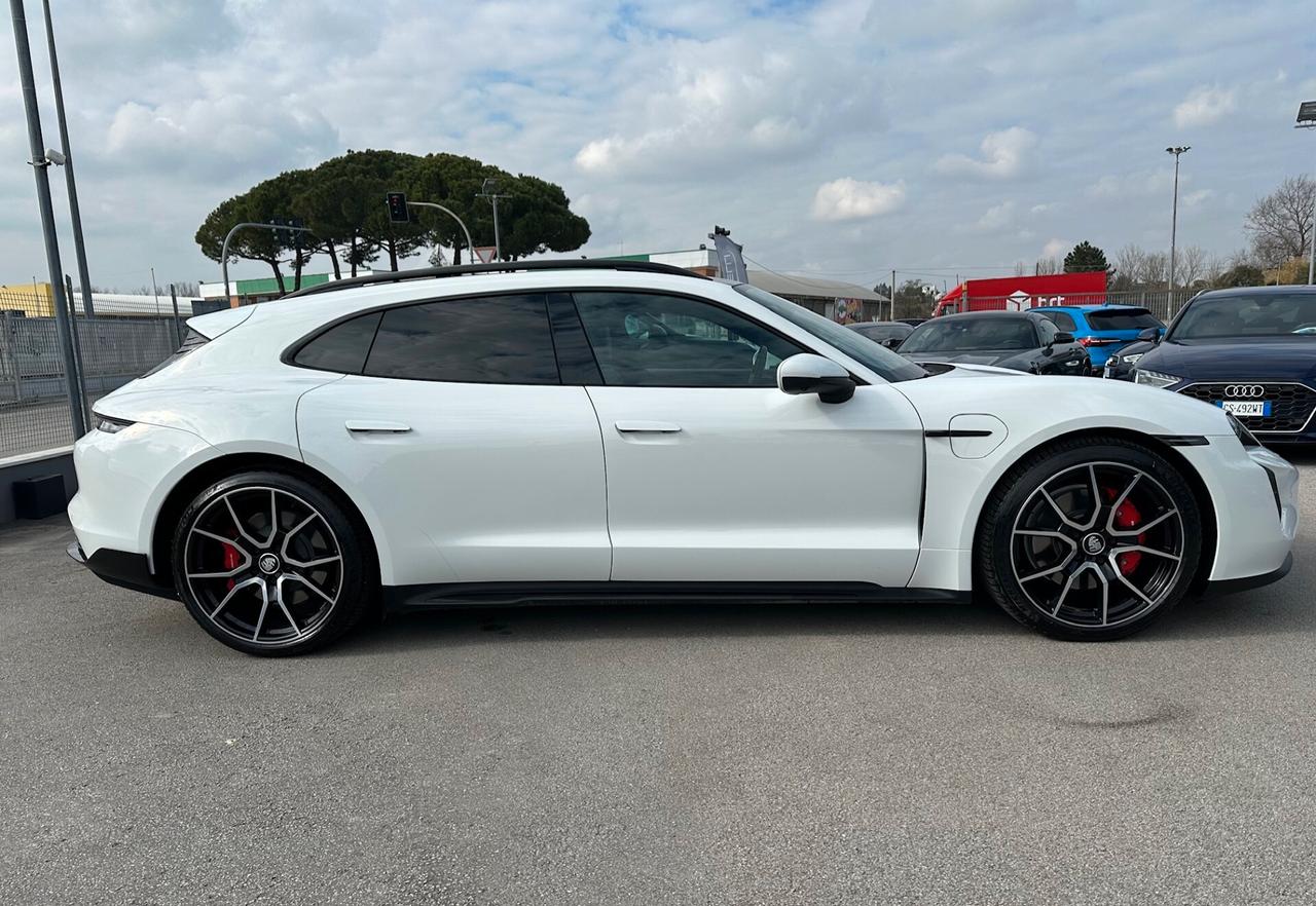 Porsche Taycan 4S Sport Turismo /STRAFULL/4STERZANTE/DISPLAY PASSEGGERO