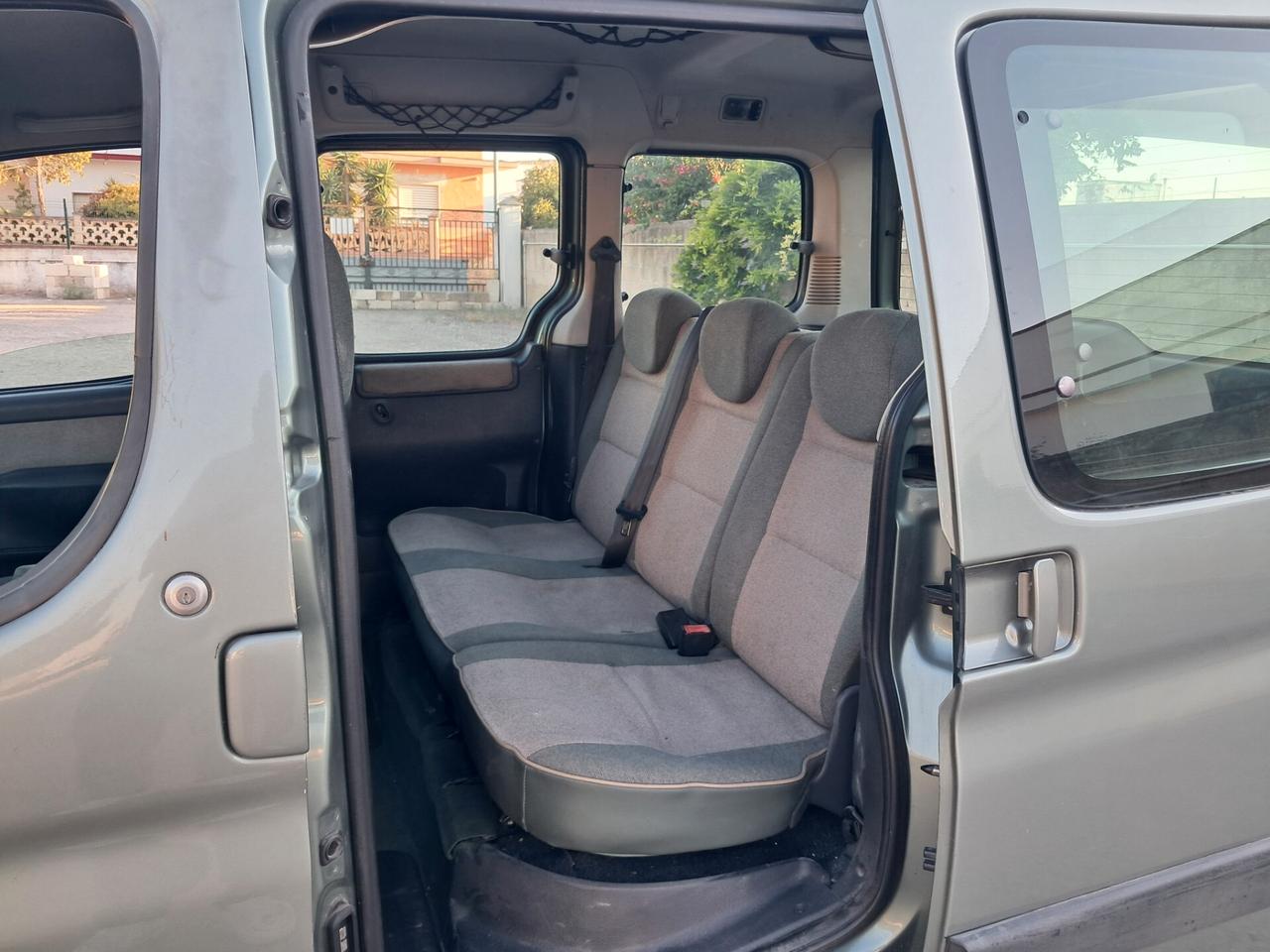 Peugeot Ranch 1.9 diesel - CLIMA-5 P0STI