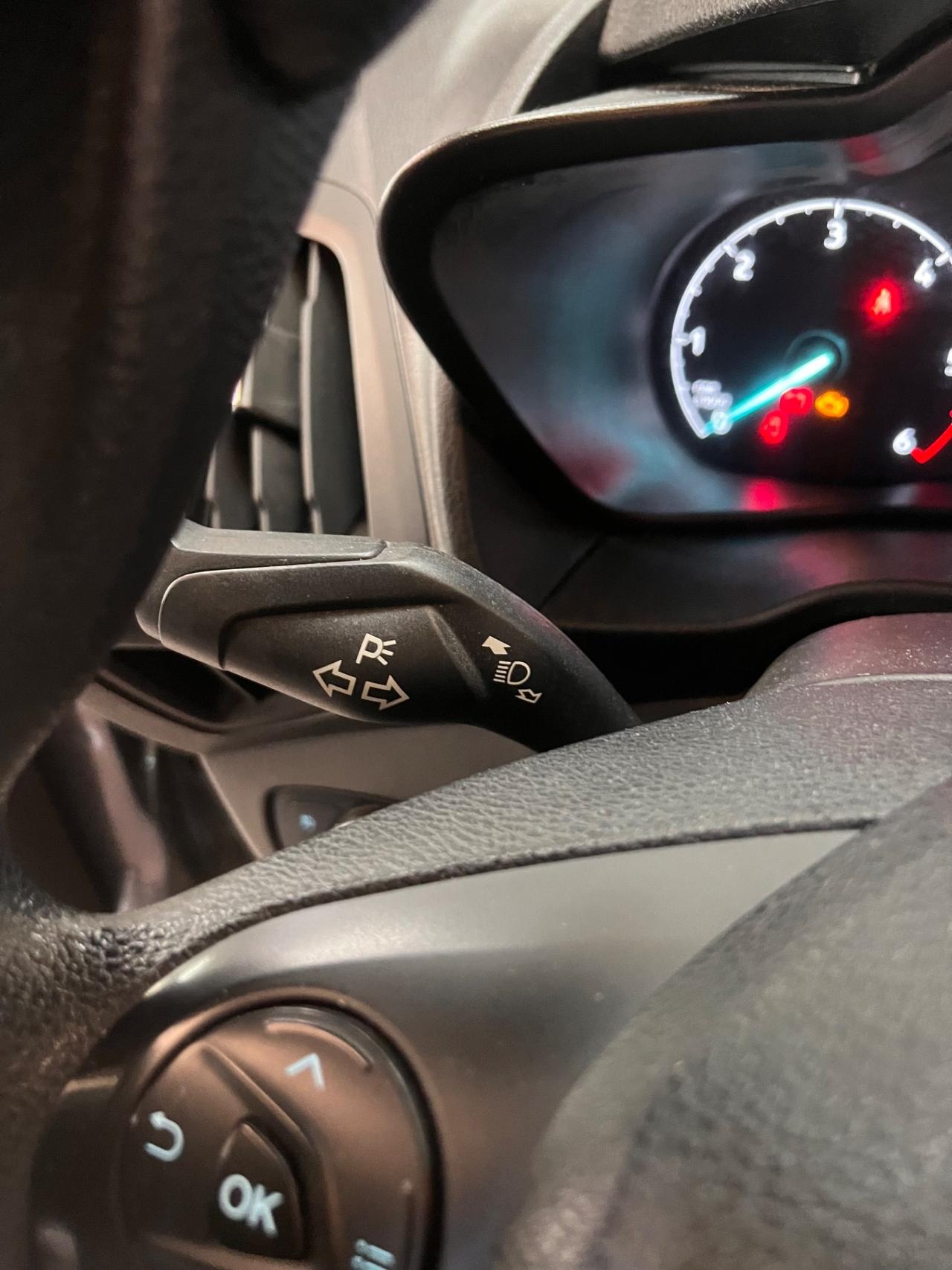 Ford Transit Connect turned 220 1.5 TDCi PC Combi Trend N1